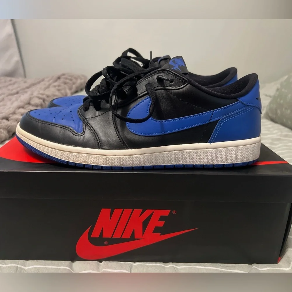 Men’s Jordan 1 Retro‎ Low Royal Nike Shoe